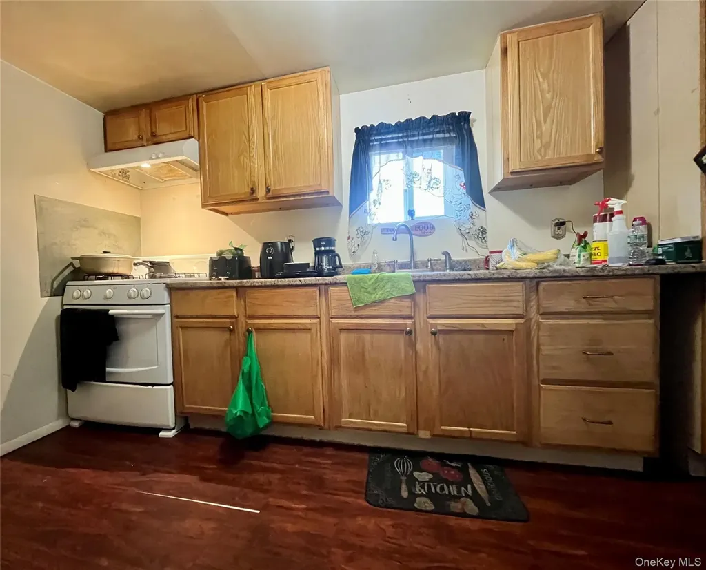 521 E Main Street Middletown NY 10940