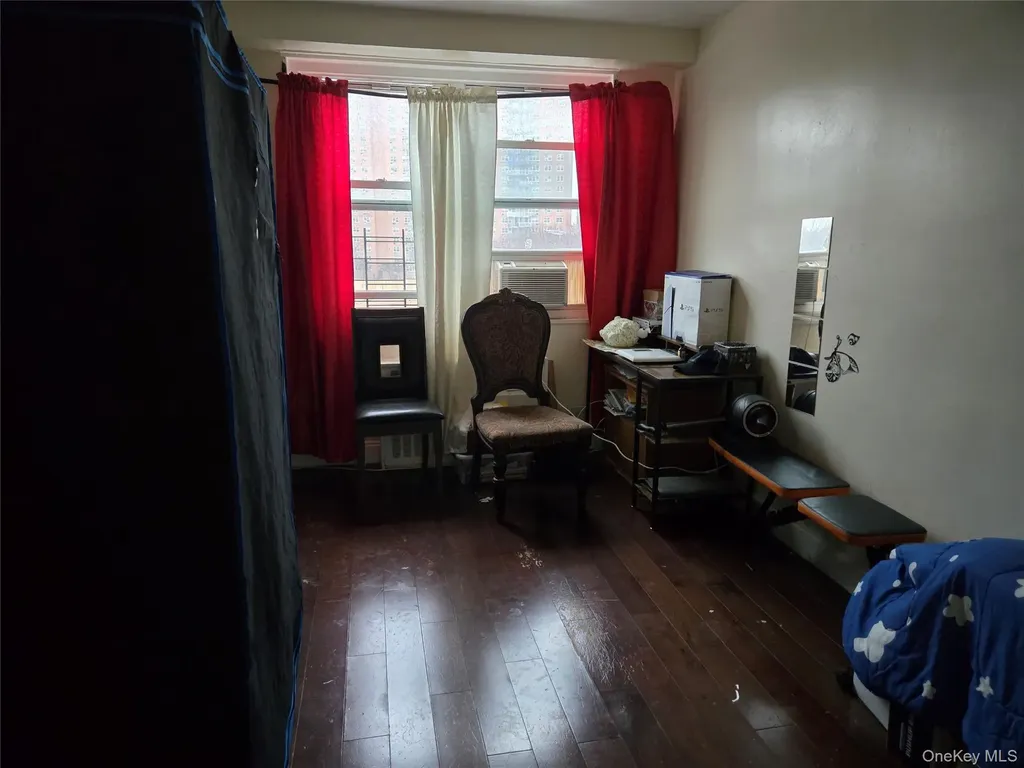 825 Morrison Avenue Bronx NY 10473