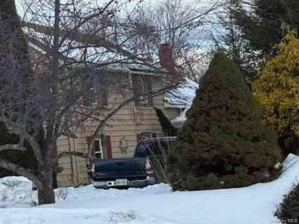 1840 Route 44 55 Modena NY 12548