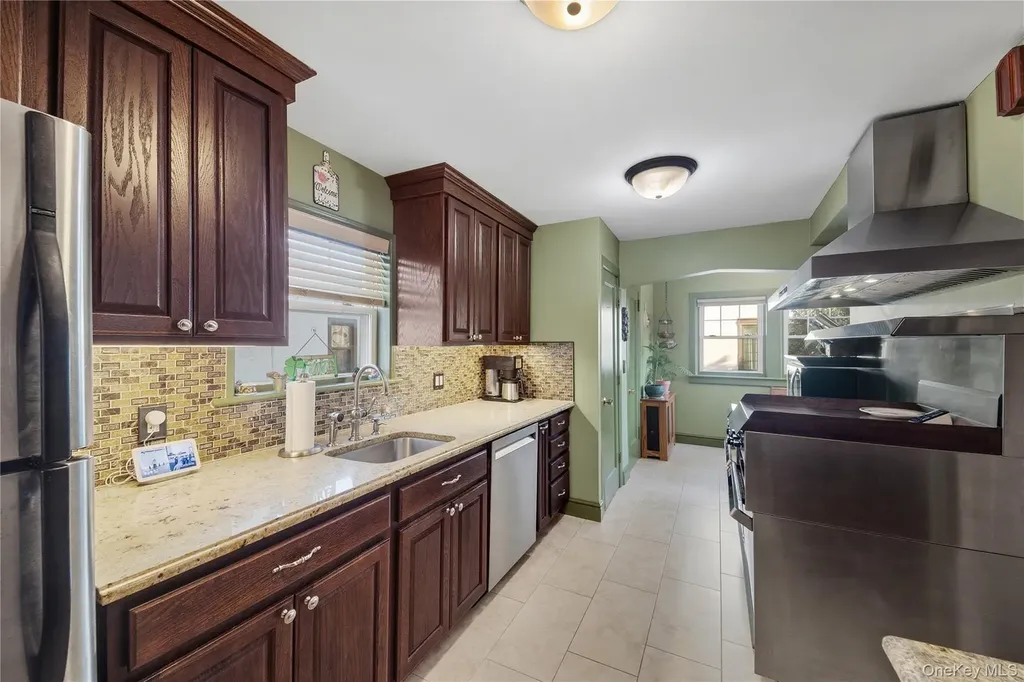 74 Central Parkway Mount Vernon NY 10552