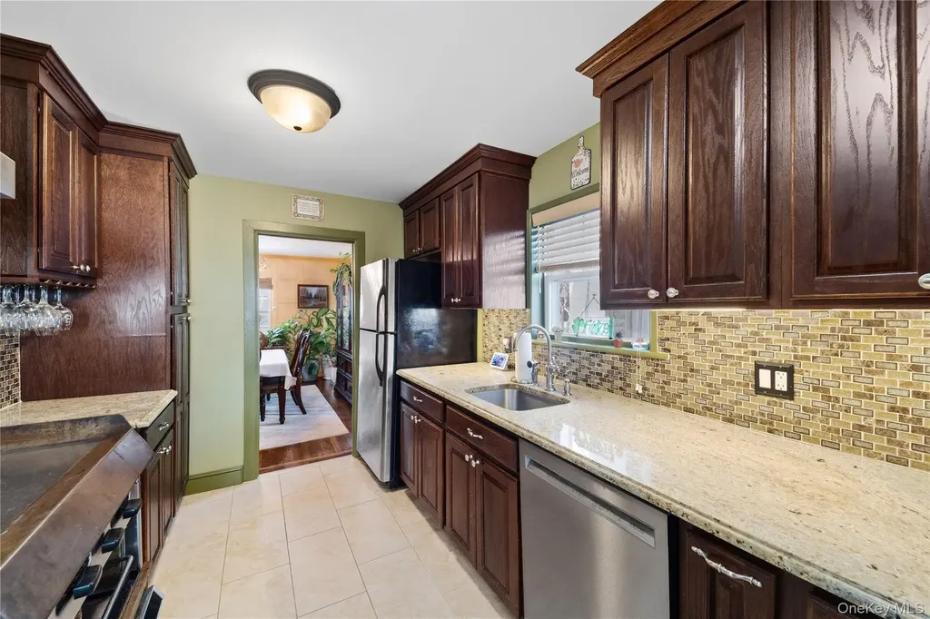 74 Central Parkway Mount Vernon NY 10552