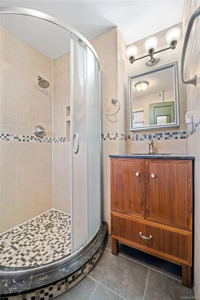 74 Central Parkway Mount Vernon NY 10552