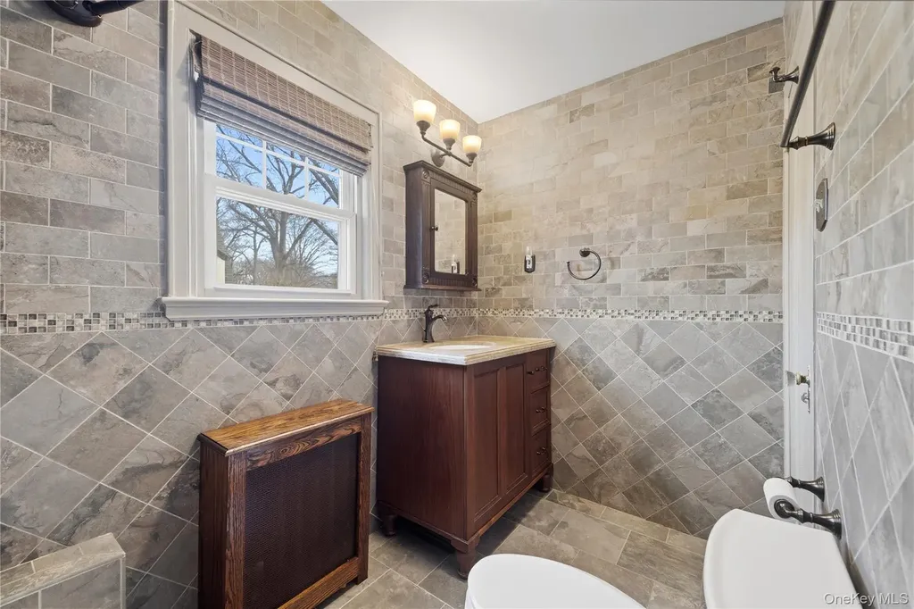 74 Central Parkway Mount Vernon NY 10552
