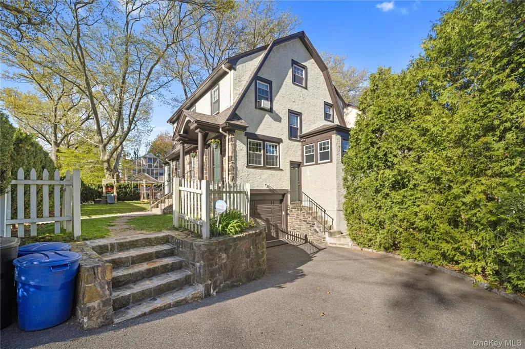 74 Central Parkway Mount Vernon NY 10552