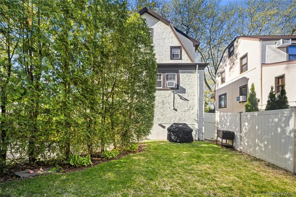 74 Central Parkway Mount Vernon NY 10552