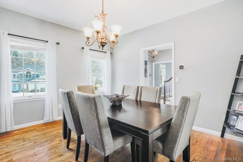 9 Trotter Lane Poughkeepsie NY 12603