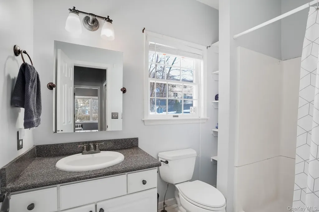 9 Trotter Lane Poughkeepsie NY 12603