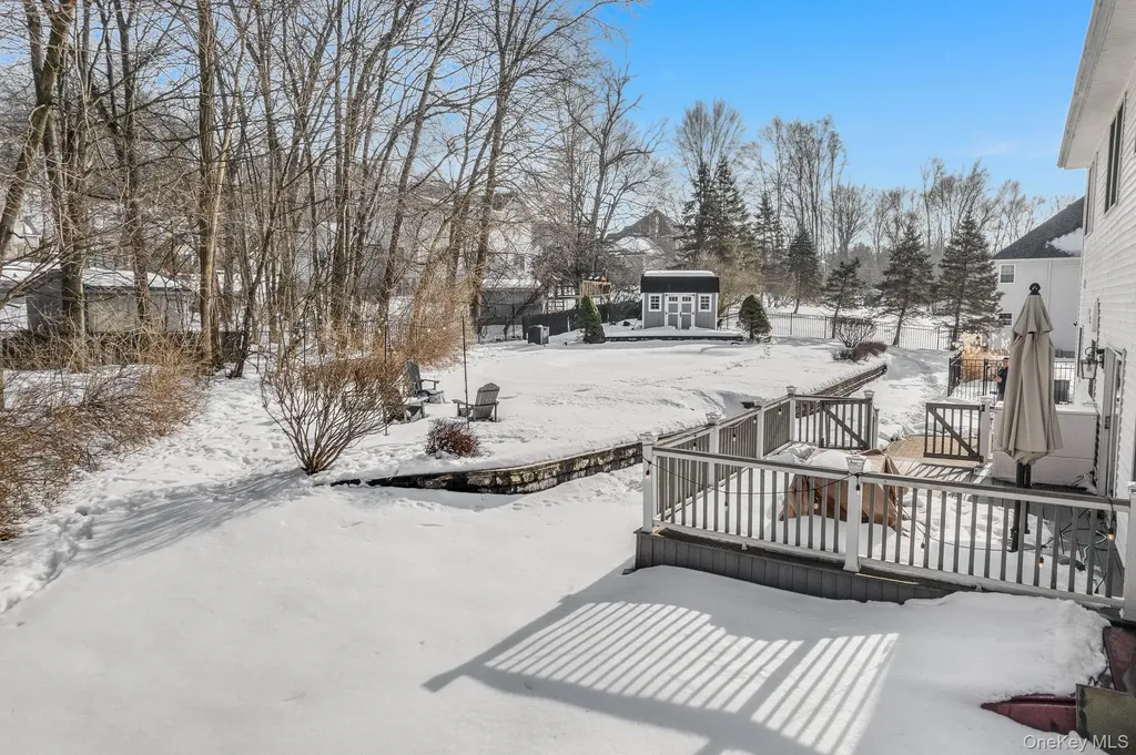 9 Trotter Lane Poughkeepsie NY 12603