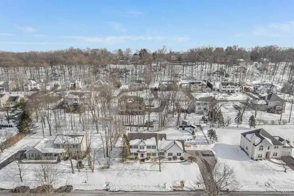9 Trotter Lane Poughkeepsie NY 12603