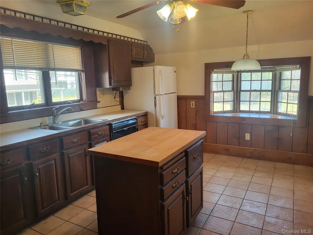 7 Hambletonian Avenue Chester NY 10918