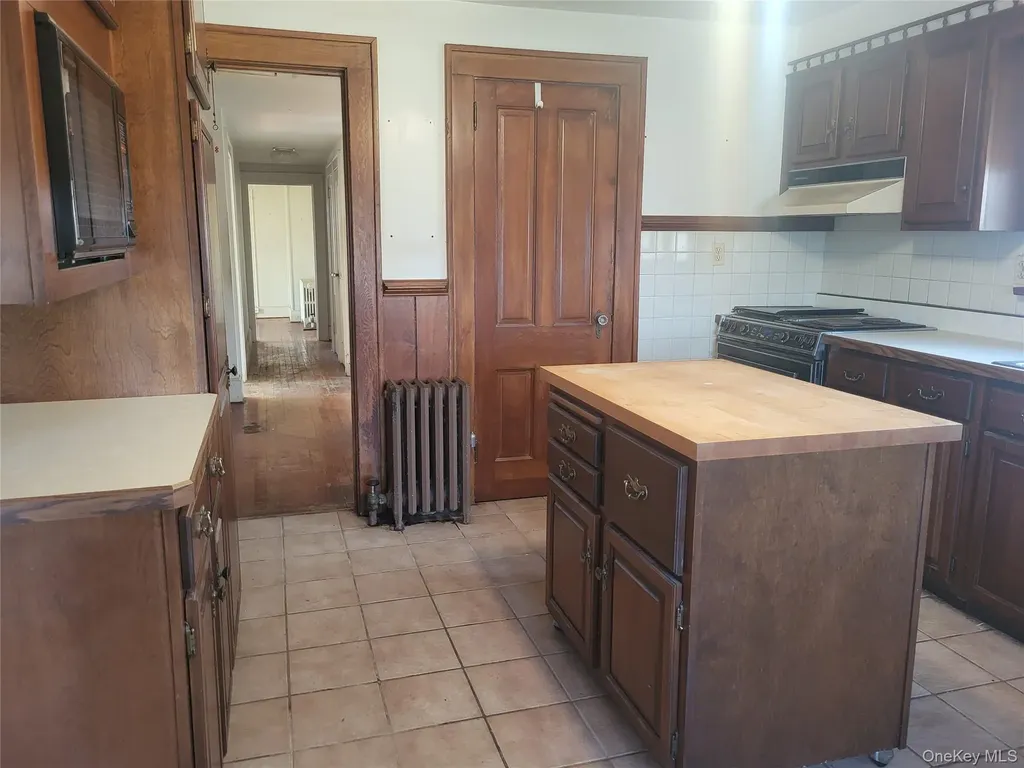 7 Hambletonian Avenue Chester NY 10918