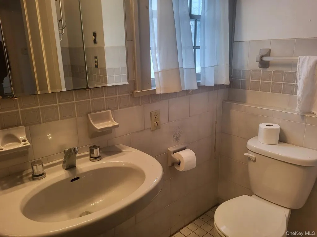 7 Hambletonian Avenue Chester NY 10918