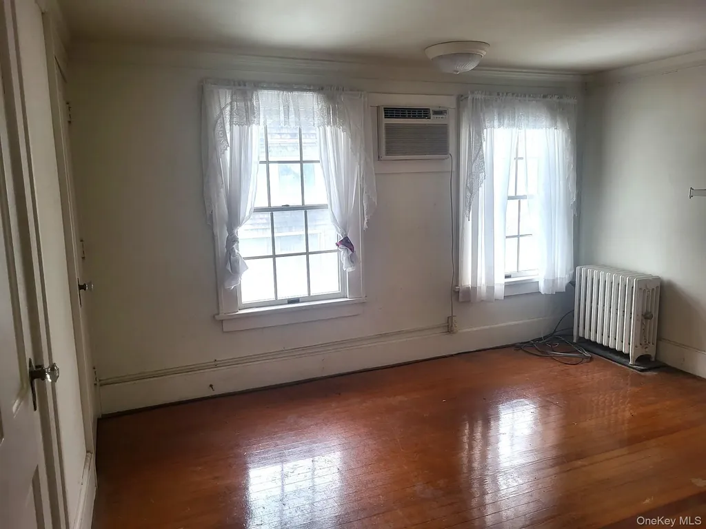 7 Hambletonian Avenue Chester NY 10918