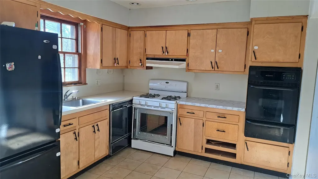 112 Grandview Avenue Spring Valley NY 10977