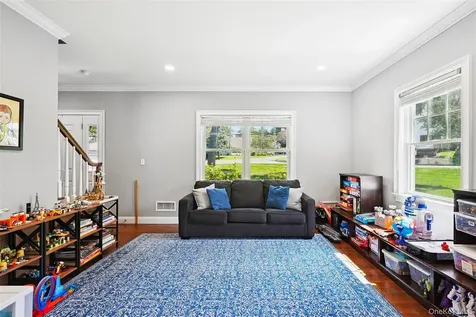 11 Jennifer Lane Rye Brook NY 10573