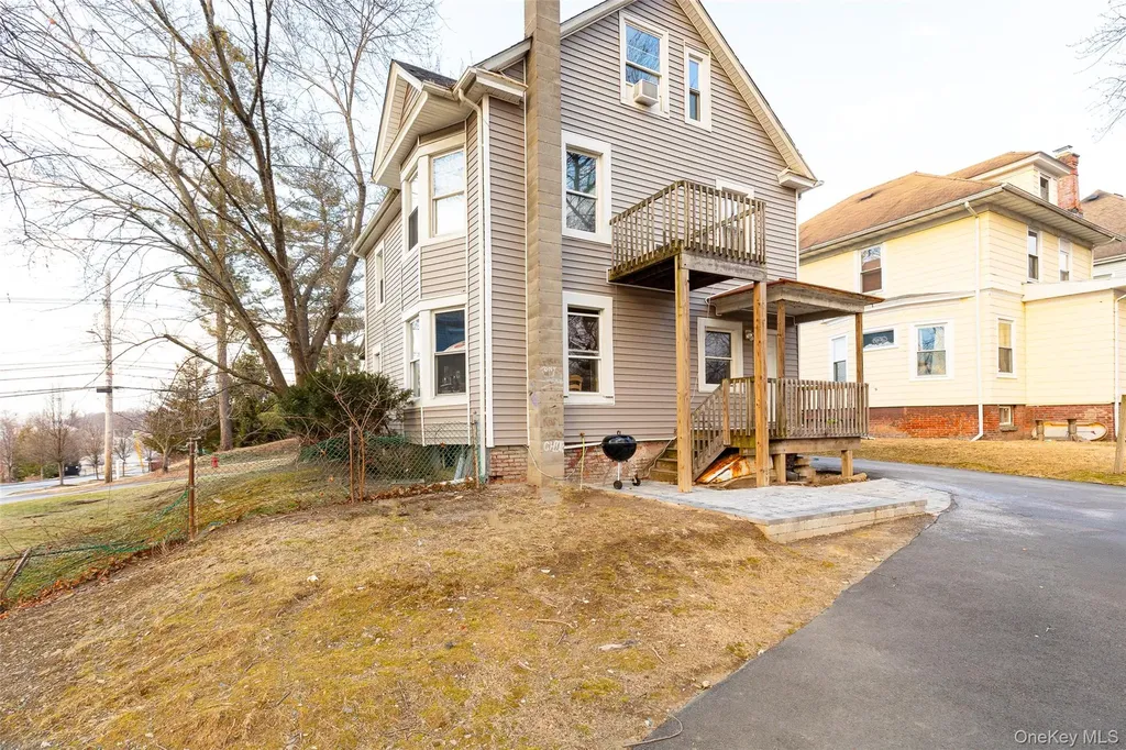 26 W Cedar Street Poughkeepsie NY 12601