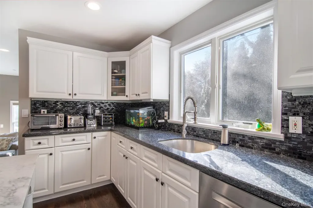 22 Lewis Avenue Dobbs Ferry NY 10522