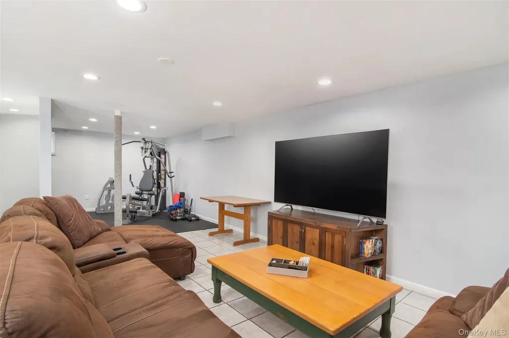 22 Lewis Avenue Dobbs Ferry NY 10522