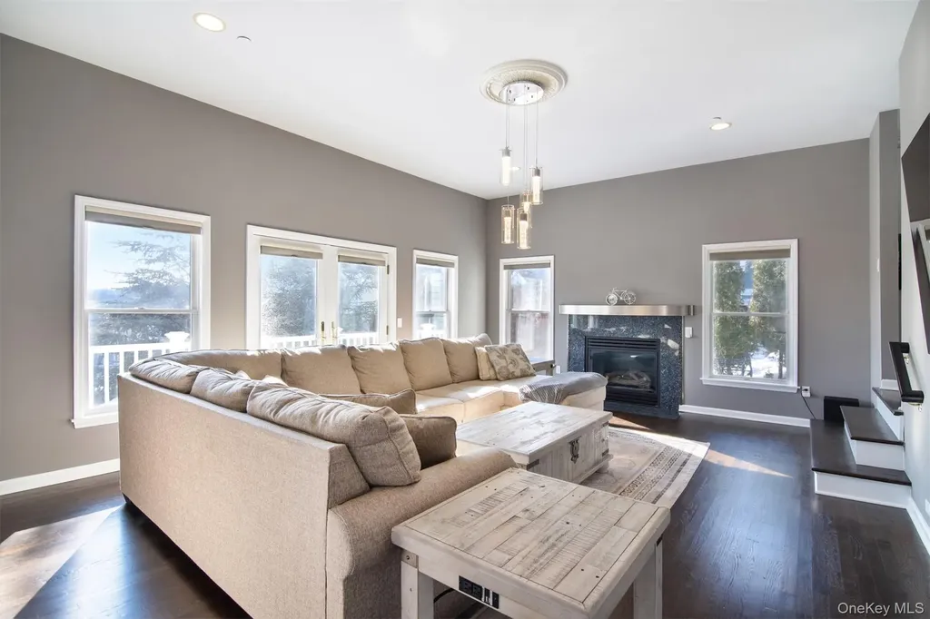22 Lewis Avenue Dobbs Ferry NY 10522