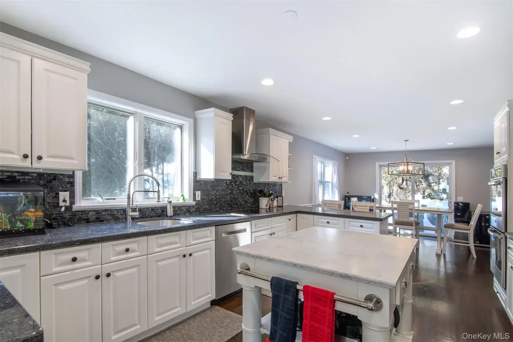 22 Lewis Avenue Dobbs Ferry NY 10522
