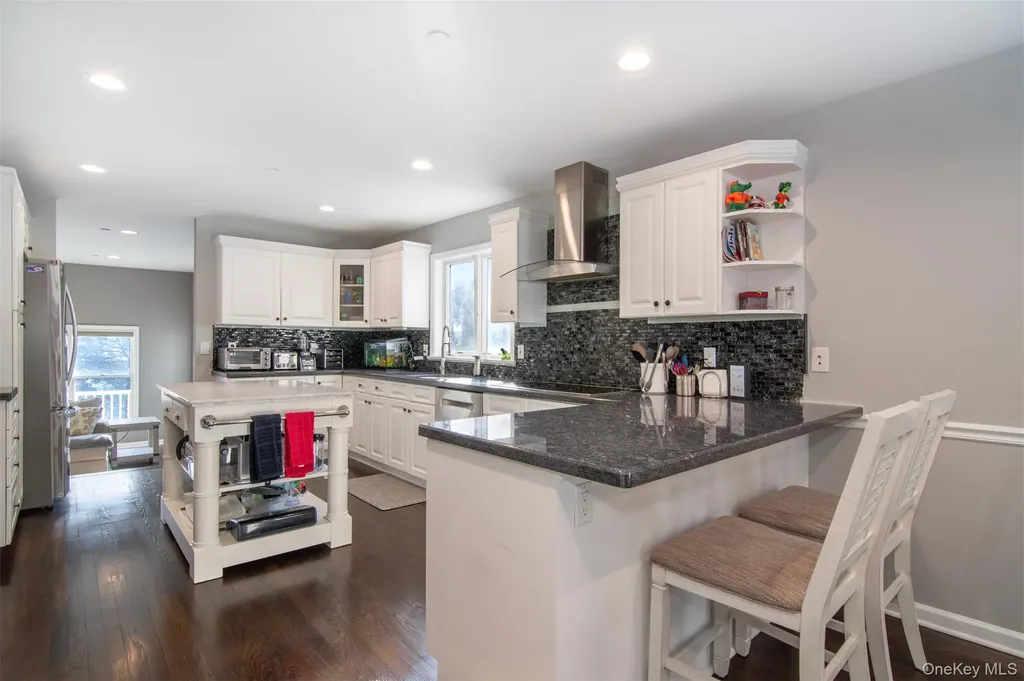 22 Lewis Avenue Dobbs Ferry NY 10522