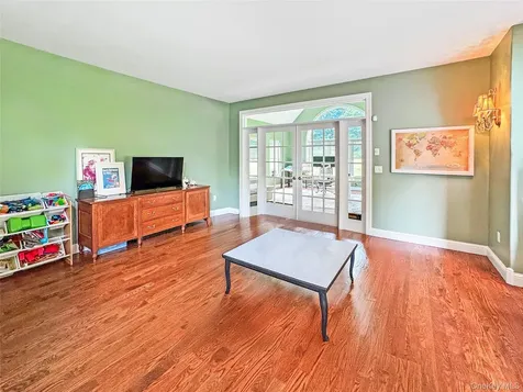 115 Autumn Chase Drive Hopewell Junction NY 12533