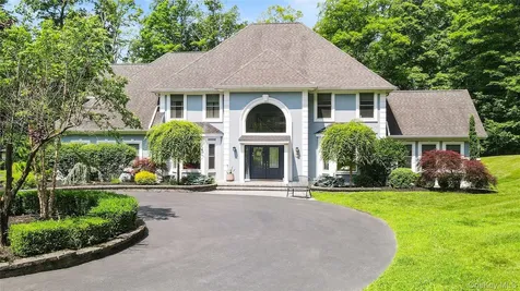 115 Autumn Chase Drive Hopewell Junction NY 12533