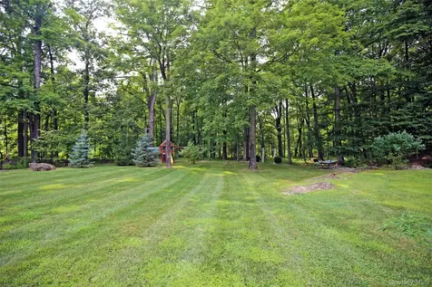 115 Autumn Chase Drive Hopewell Junction NY 12533