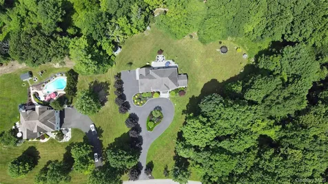 115 Autumn Chase Drive Hopewell Junction NY 12533
