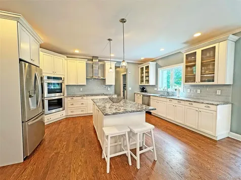 115 Autumn Chase Drive Hopewell Junction NY 12533