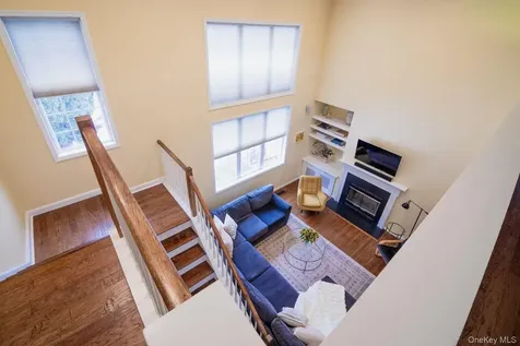 141 Friendship Court White Plains NY 10603