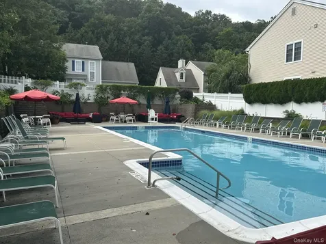 141 Friendship Court White Plains NY 10603