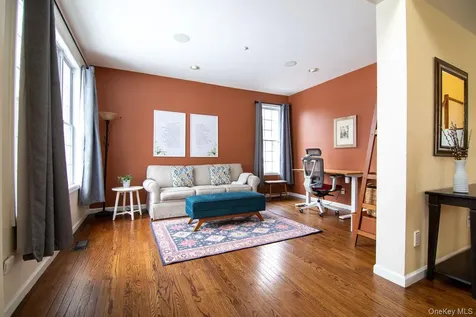 141 Friendship Court White Plains NY 10603