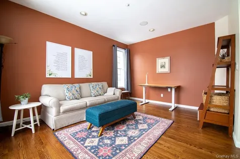 141 Friendship Court White Plains NY 10603