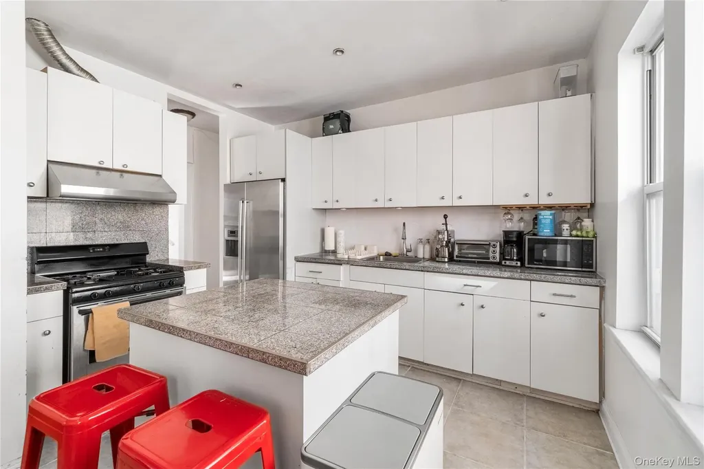 2969 Perry Avenue Bronx NY 10458
