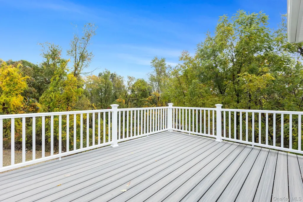 194 South Road Holmes NY 12531