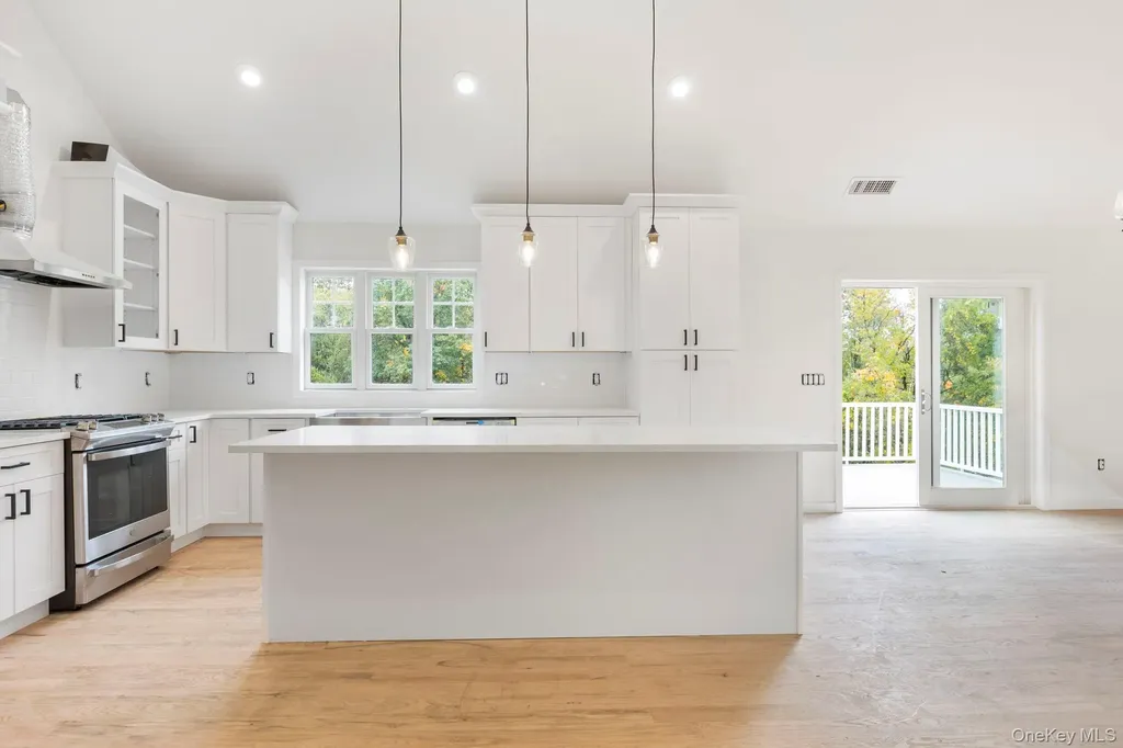 194 South Road Holmes NY 12531
