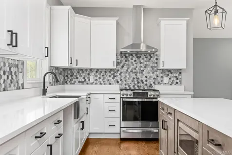 194 South Road Holmes NY 12531