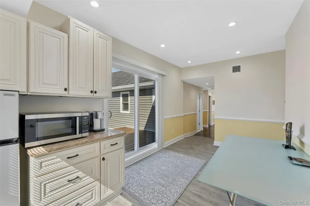 890 S Long Beach Avenue Freeport NY 11520