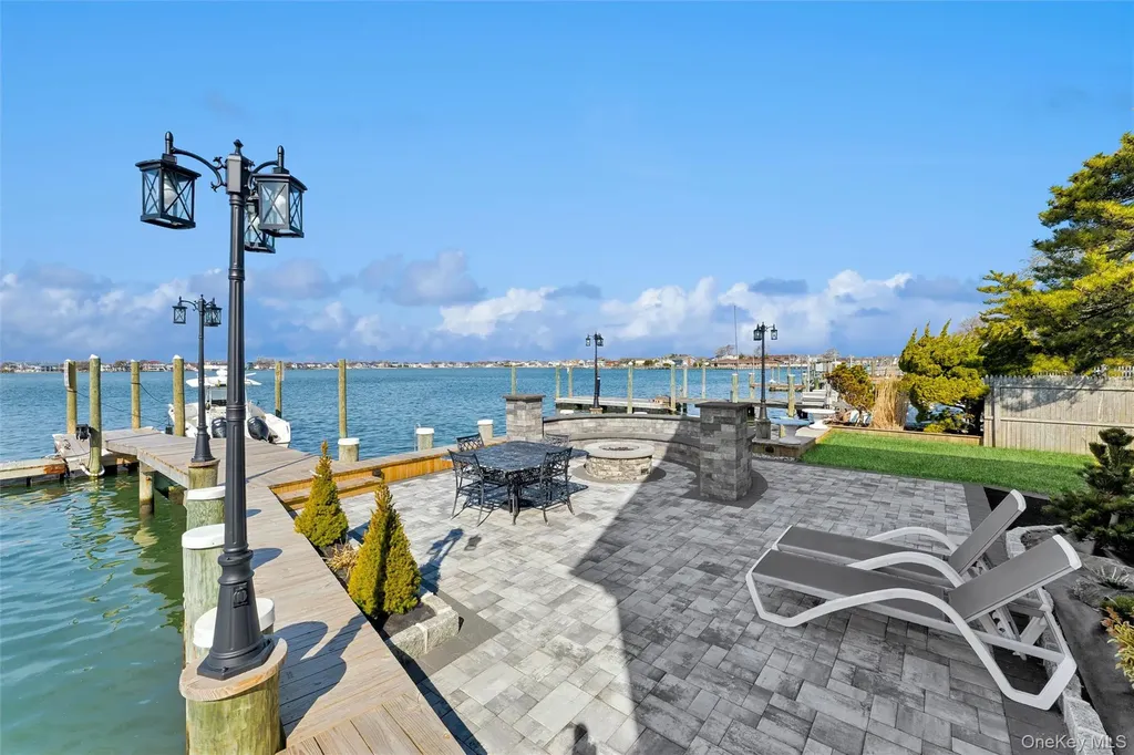 890 S Long Beach Avenue Freeport NY 11520