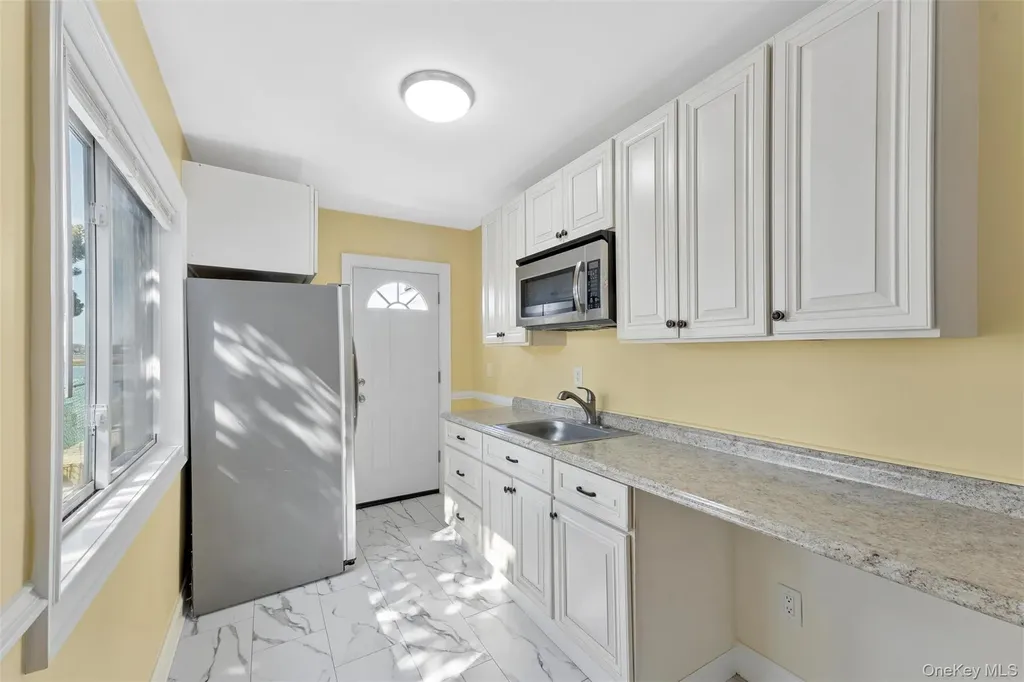 890 S Long Beach Avenue Freeport NY 11520