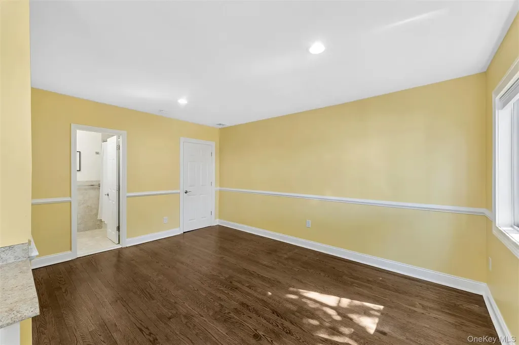 890 S Long Beach Avenue Freeport NY 11520