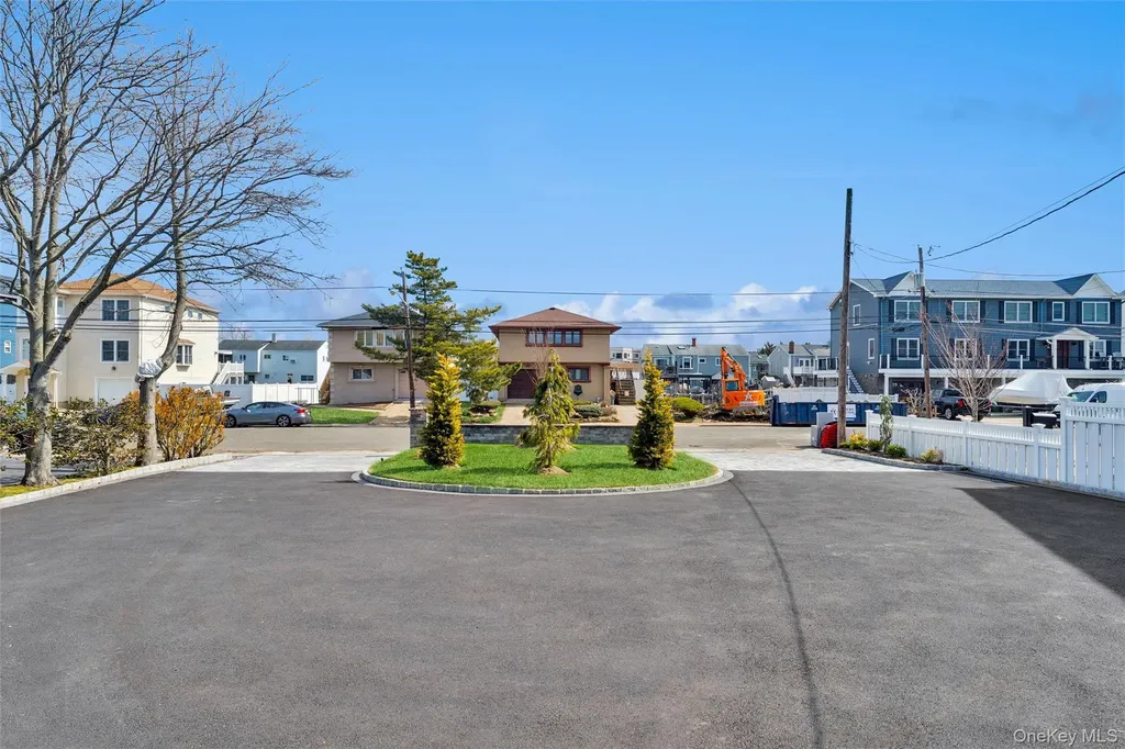 890 S Long Beach Avenue Freeport NY 11520
