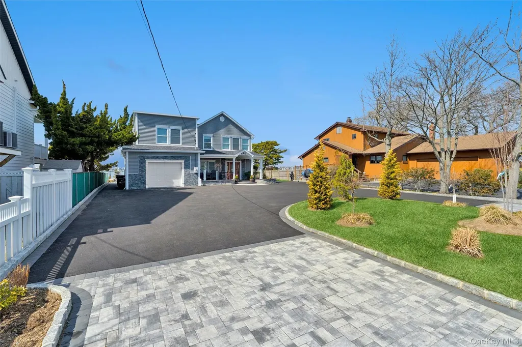 890 S Long Beach Avenue Freeport NY 11520