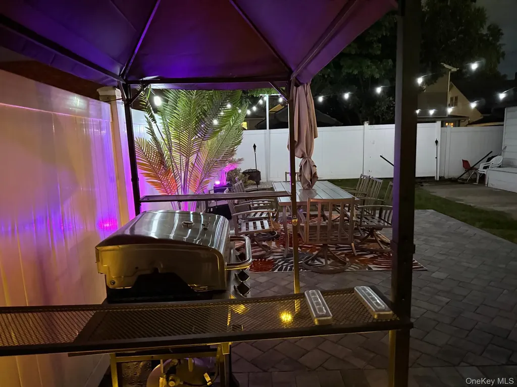 890 Clay Street Baldwin NY 11510
