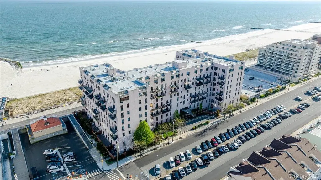 100 W Broadway Long Beach NY 11561