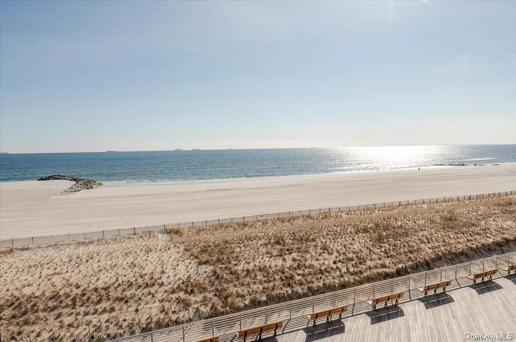 100 W Broadway Long Beach NY 11561