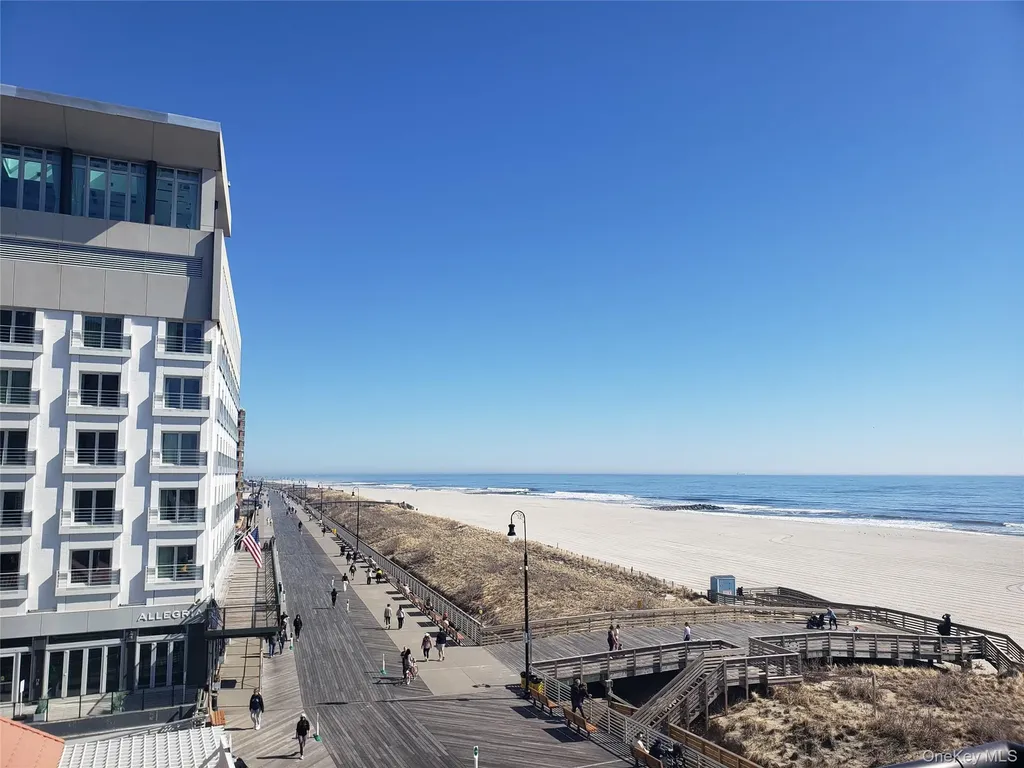 100 W Broadway Long Beach NY 11561