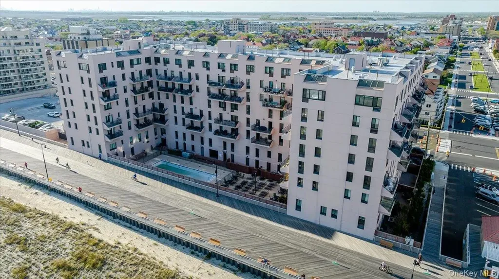 100 W Broadway Long Beach NY 11561