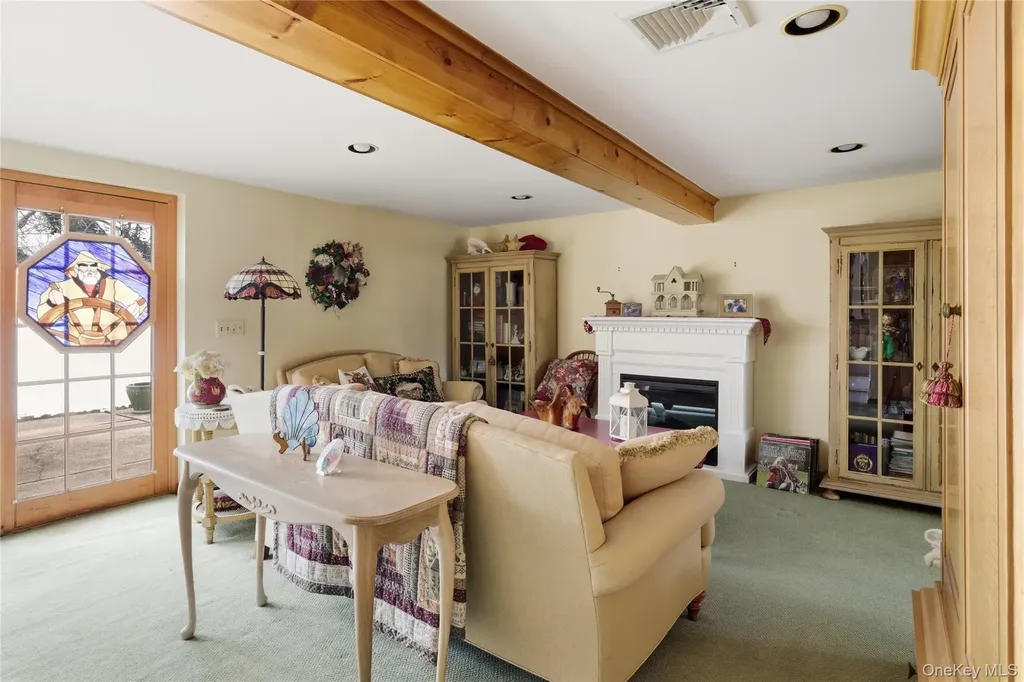 138 Washington Street Farmingdale NY 11735